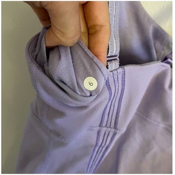 Lululemon Top Women's 6 Lilac Warrior 1 Adjustable Tank Activewear Build in Bra - Picture 3 of 5